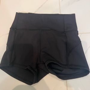 Lululemon size 4 black biker shorts